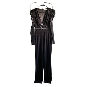 DO+BE Elegant Velvet Jumpsuit